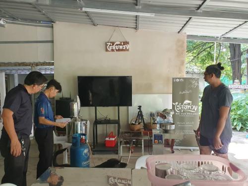 สพอ.จอมบึง : ตรวจครุภัณฑ์โครงการชุมชนท่องเที่ยว OTOP นวัตวิถี และครุภัณฑ์ศูนย์เรียนรู้การพัฒนาคุณภาพชีวิตตามหลักทฤษฎีใหม่ประยุกต์สู่ “โคก หนอง นา” ระดับตำบล แปลง CLM (นายอภิวรรษ สุขพ่วง)
